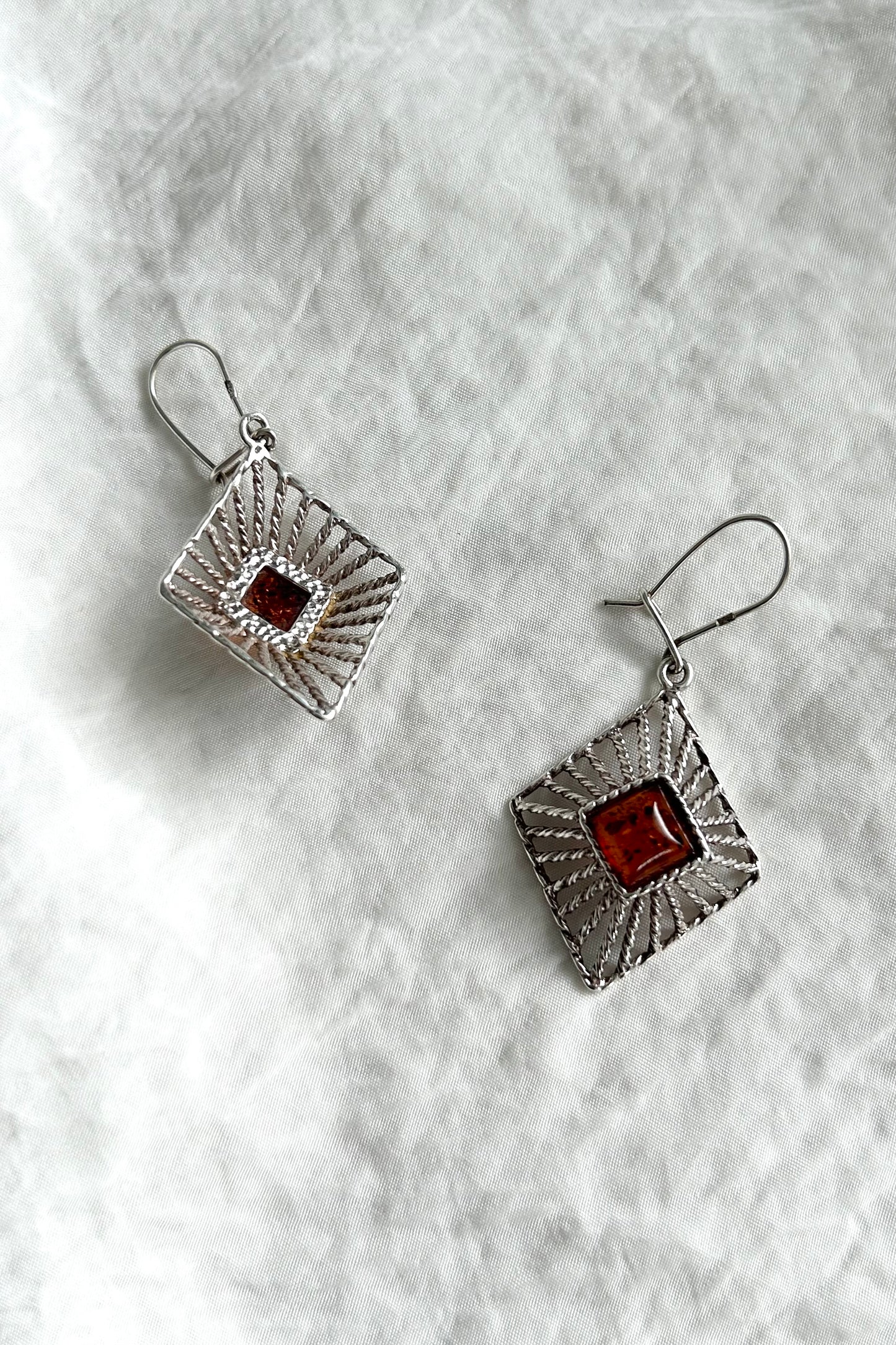 Vintage Amber and Sterling Silver Earring